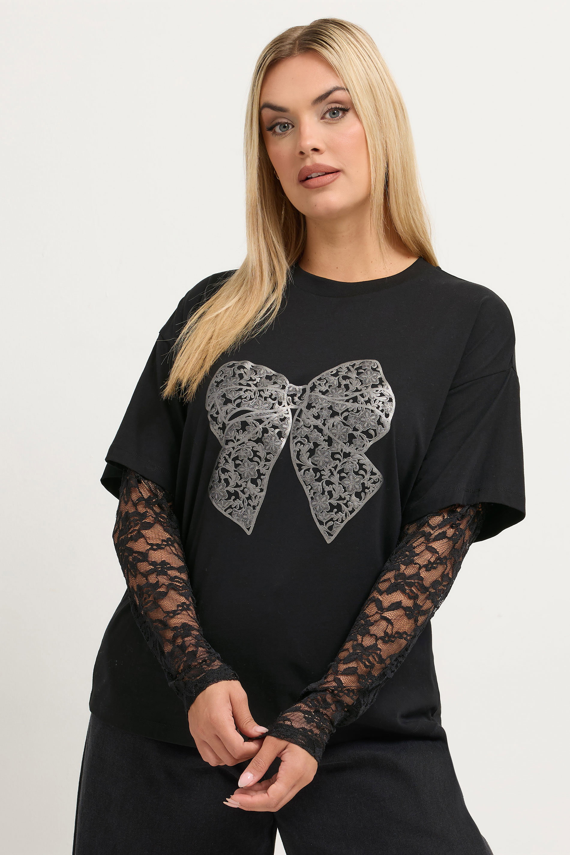 Limited Collection Zwart Tshirt Met Strikprint En Kant Size 54-56